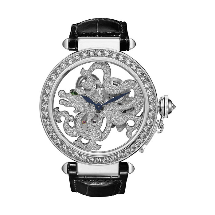 Cartier Pasha de Cartier 龍形裝飾鏤空腕錶,4,060,000元。